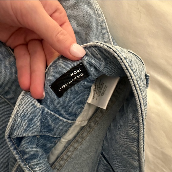 VERONICA BEARD Nori Paperbag Denim Shorts - Picture 4 of 7